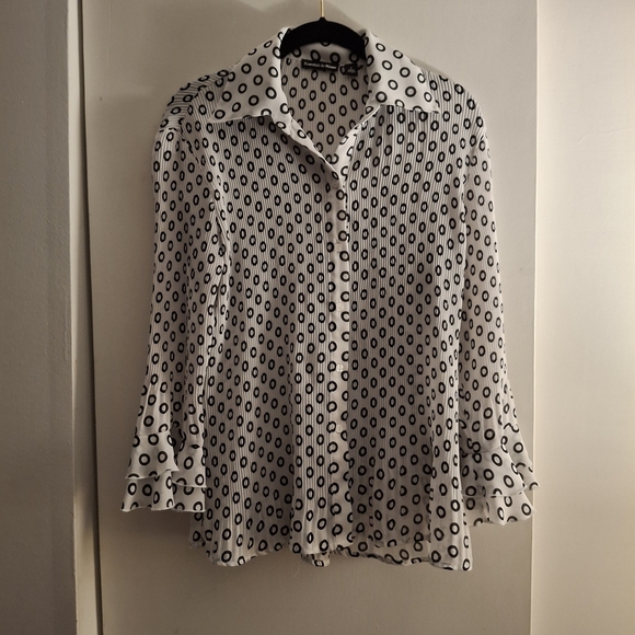 Essentials by Milano Black and White Patterened Button Down Shirt - Picture 1 of 8